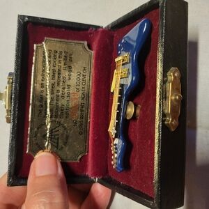 1995 Rock And Roll Hall Of Fame Guitar Pin #659 Of 10k